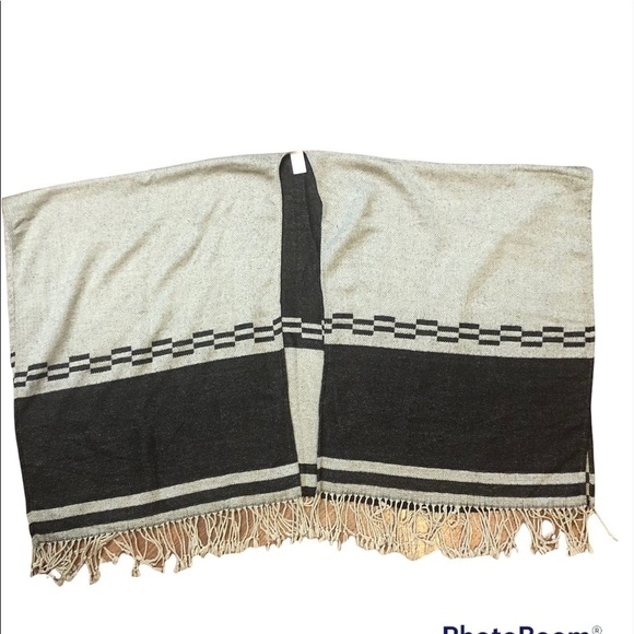 Blanket Sweater Shawl Wrap - Picture 2 of 7